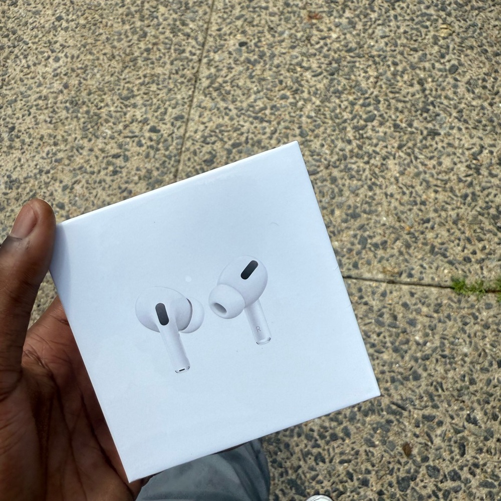 Apple AirPods Pro with Charging Case - White